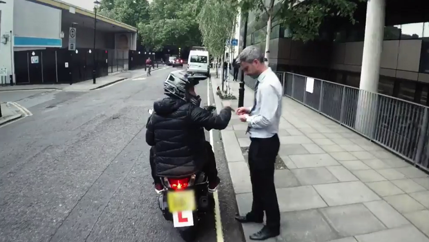 Temporary ban on pillions suggested to tackle London scooter gangs